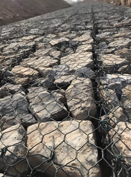 Últimos blogs da empresa sobre Máquinas automáticas de malha de gabião permitem projetos de construção sustentáveis