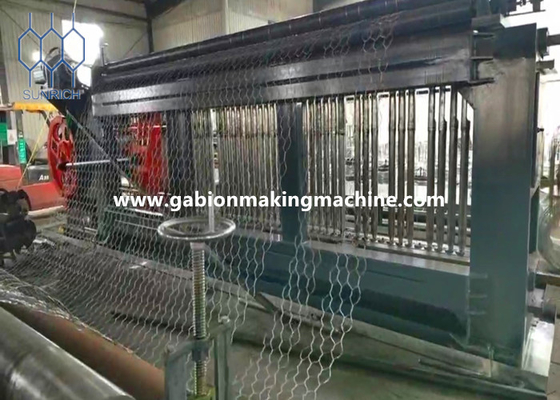 comprar Máquina Gabion de comprimento de torção ajustável com sistema de controle automático de servo motor PLC Fabricação em linha